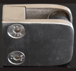 GLASS CLAMP